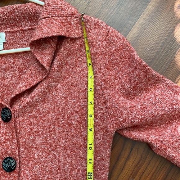 Beautiful Thick Button Down Sweater - Picture 13 of 16